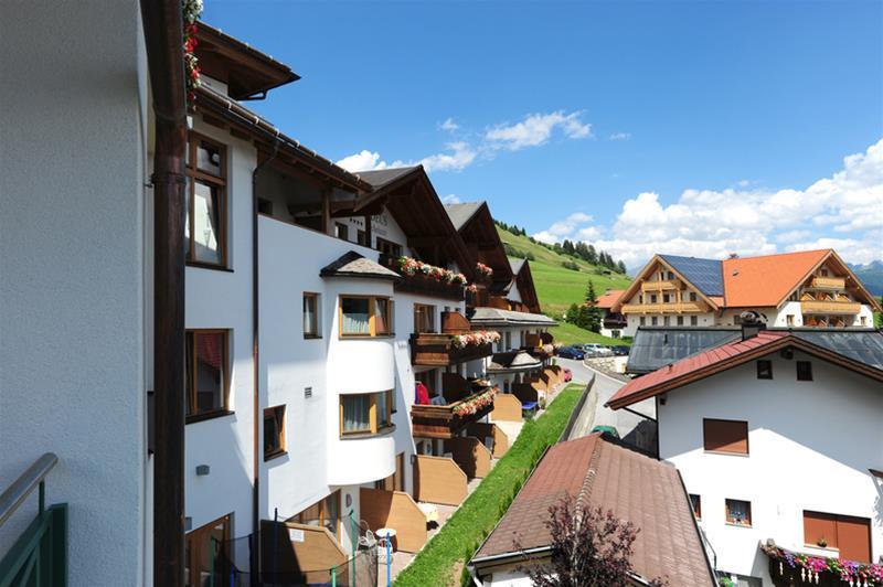 Hotel Amadeus Micheluzzi Серфаус Экстерьер фото