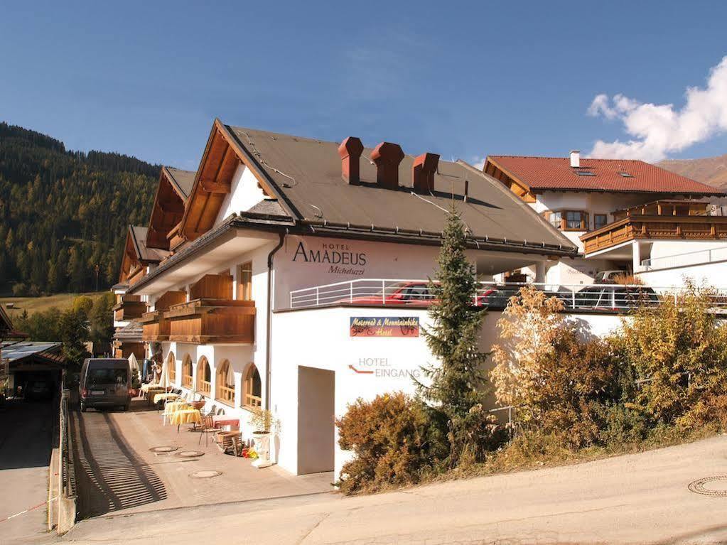 Hotel Amadeus Micheluzzi Серфаус Экстерьер фото
